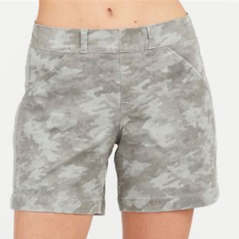 NWT Spanx 6” twill shorts stretch stone wash camo camouflage stripe side xs